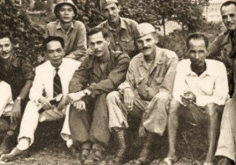 “An ninh và tự do chỉ có thể bảo đảm bằng sự độc lập của chúng ta với bất kỳ một cường quốc thực dân nào, và bằng sự hợp tác tự nguyện của chúng ta với tất cả các cường quốc” (Hồ Chí Minh)